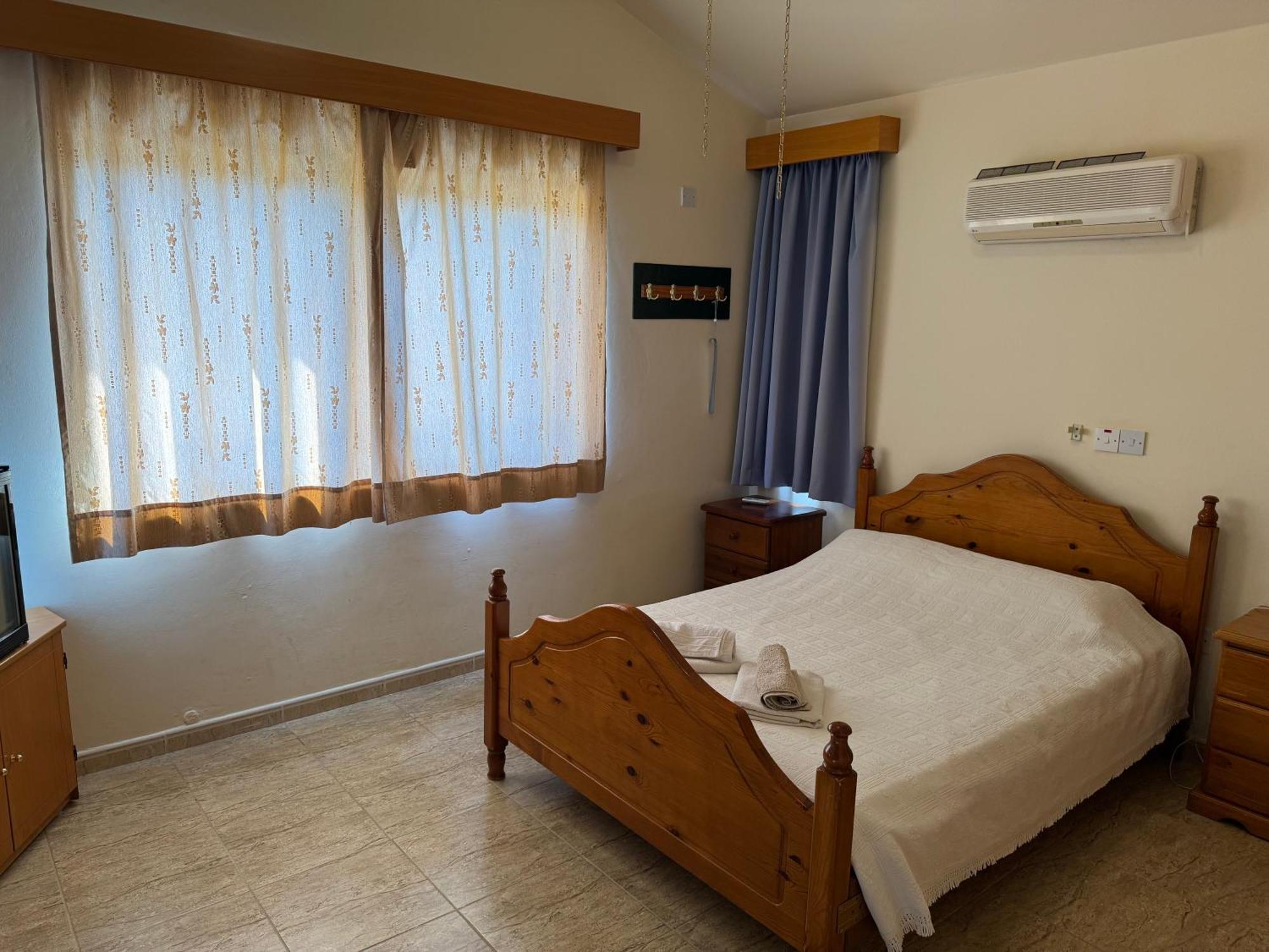 Villa Aphrodite Пея Екстериор снимка