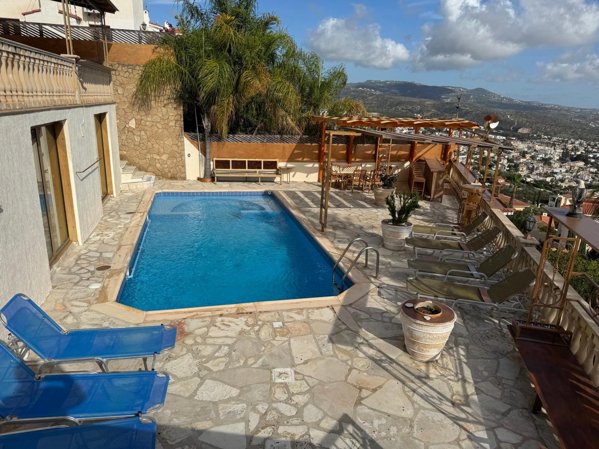 Villa Aphrodite Пея Екстериор снимка