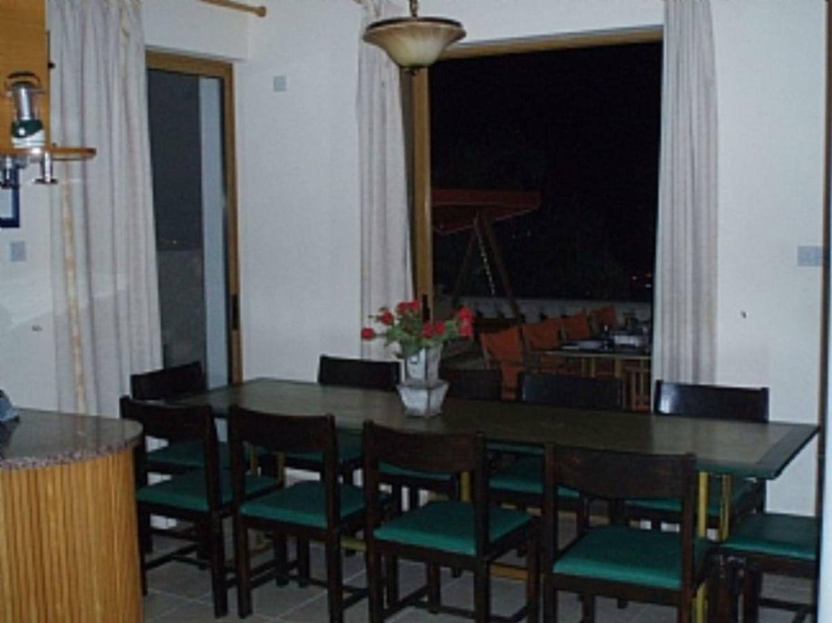 Villa Aphrodite Пея Екстериор снимка