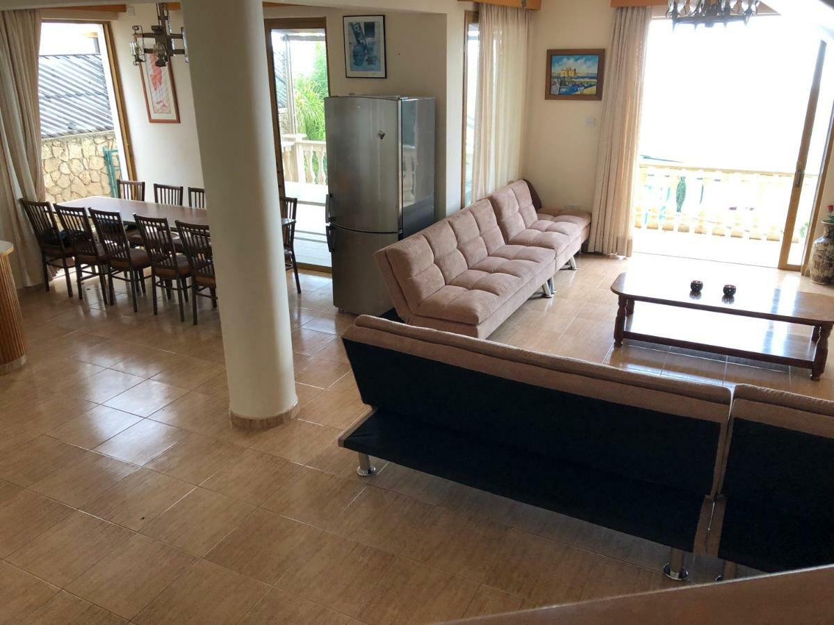 Villa Aphrodite Пея Екстериор снимка